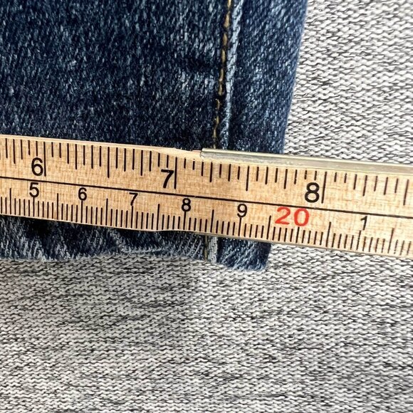 Calvin Klein Jeans Women 12 Blue Cropped Straight High Rise Medium Wash Capri - Picture 8 of 13